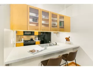 Photo #3: 21370702 Listing