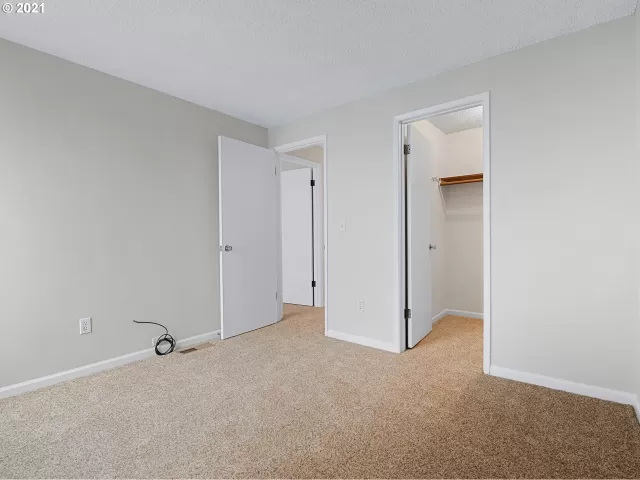 MLS: 21371053 Condo For Sale