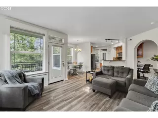 Photo #2: 21371056 Listing