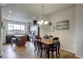 Photo #3: 21371562 Listing 