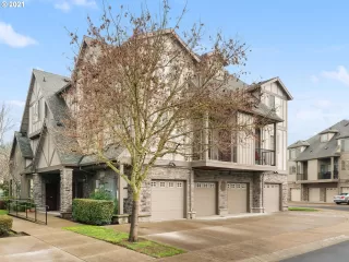 Photo #2: 21371776 Listing