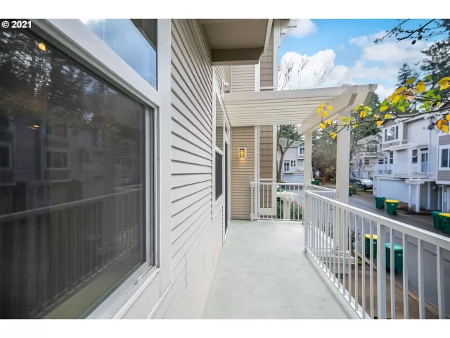 MLS: 21372279 Condo For Sale