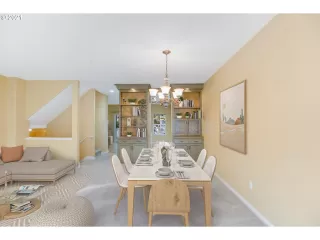 Photo #4: 21372279 Listing 