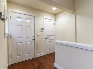 Photo #2: 21372282 Listing