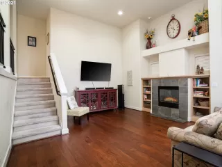 Photo #3: 21372282 Listing