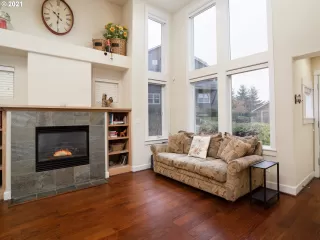 Photo #4: 21372282 Listing