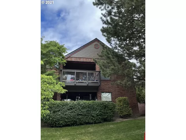 MLS: 21372508 Condo For Sale