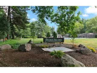 Photo #1: 21372776 Listing