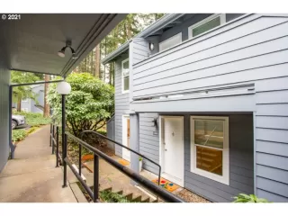 Photo #3: 21372776 Listing