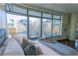 Photo #4: 21373377 Listing 