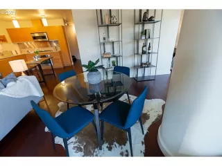Photo #6: 21373377 Listing 