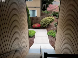 Photo #1: 21373575 Listing