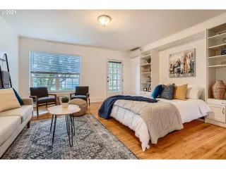Photo #2: 21373638 Listing