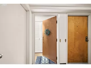 Photo #1: 21373709 Listing 