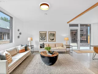 Photo #2: 21374061 Listing