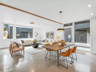 Photo #3: 21374061 Listing