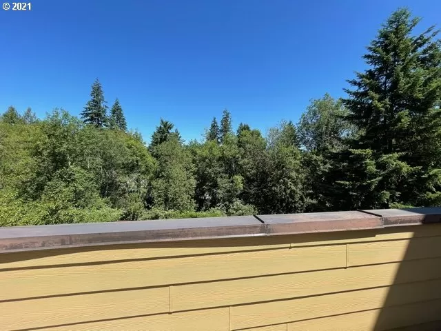 MLS: 21374282 Condo For Sale