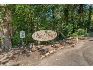 Photo #5: 21374282 Listing