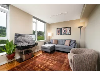 Photo #3: 21375194 Listing