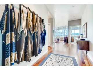 Photo #3: 21375407 Listing