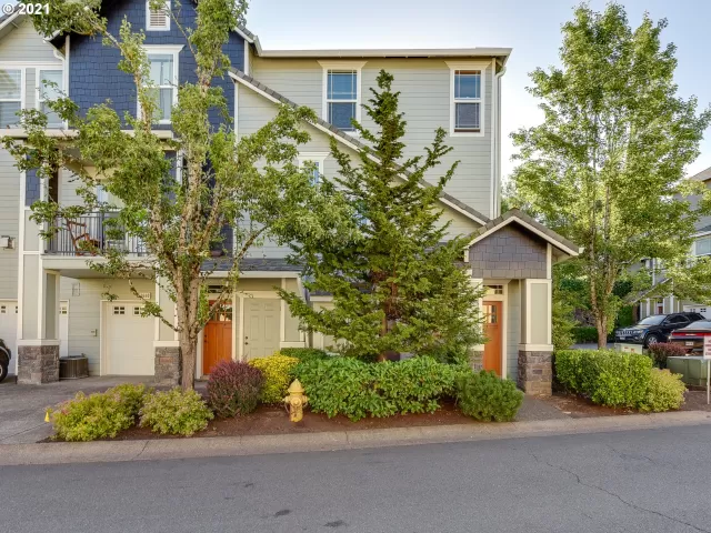 MLS: 21375581 Condo For Sale