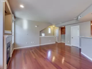 Photo #1: 21375581 Listing