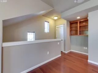 Photo #3: 21375581 Listing