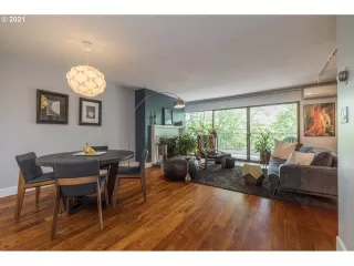 Photo #3: 21378529 Listing