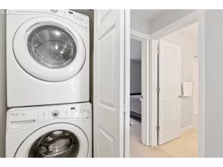 Photo #4: 21378581 Listing