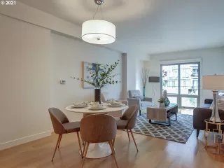 Photo #5: 21378602 Listing