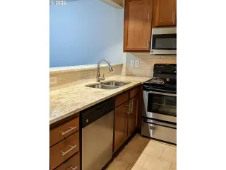 Photo #5: 21378691 Listing