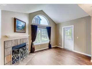 Photo #3: 21378793 Listing