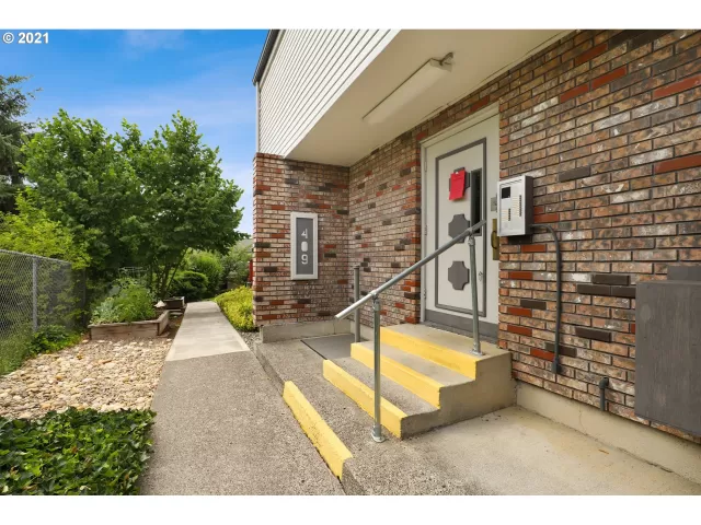 MLS: 21378856 Condo For Sale