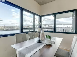 Photo #6: 21379853 Listing