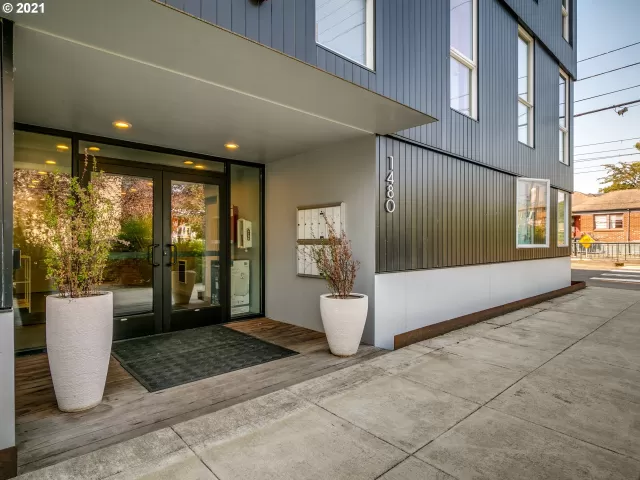 MLS: 21380261 Condo For Sale