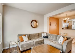 Photo #1: 21381028 Listing