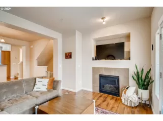 Photo #2: 21381028 Listing