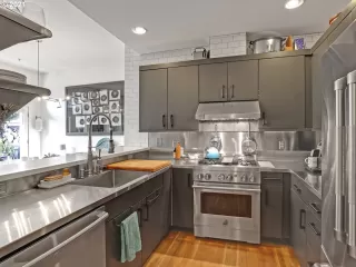 Photo #3: 21381245 Listing