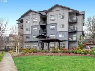 Photo #2: 21381946 Listing
