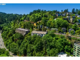 Photo #1: 21382543 Listing