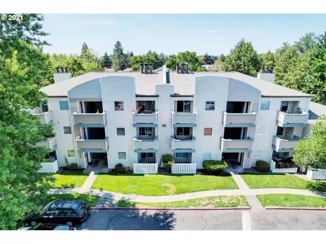 MLS: 21383262 Condo For Sale