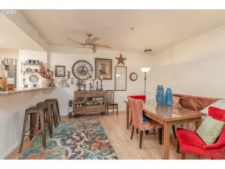 Photo #2: 21383560 Listing