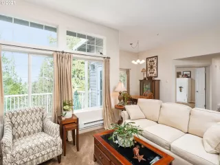 Photo #6: 21384170 Listing