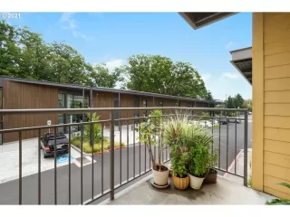 Photo #2: 21384346 Listing 