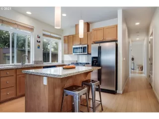 Photo #6: 21384346 Listing 