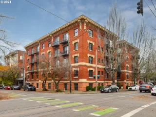 Photo #1: 21385233 Listing