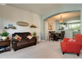 Photo #3: 21385413 Listing