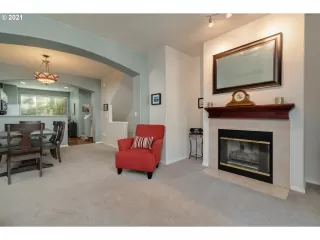 Photo #4: 21385413 Listing