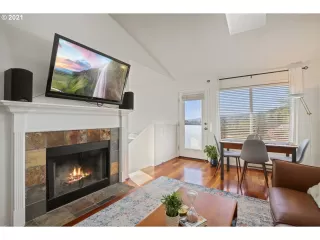 Photo #3: 21385555 Listing