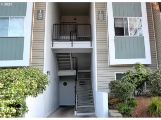 Photo #1: 21385830 Listing